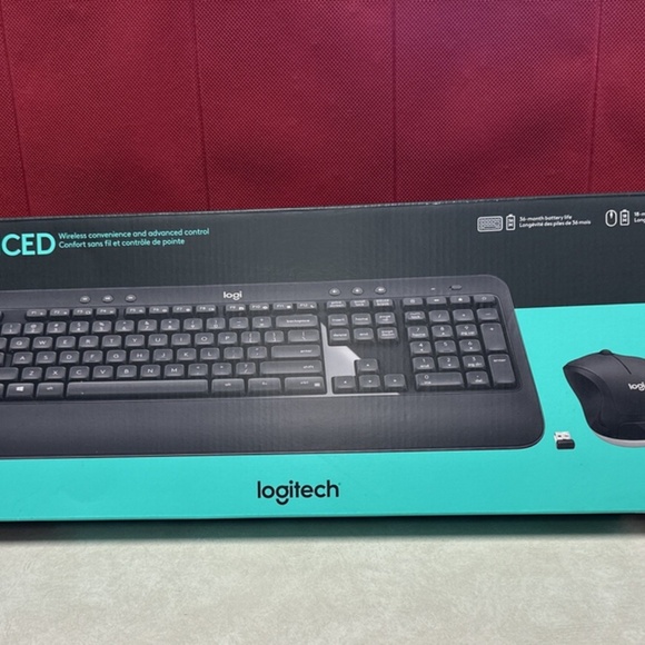 Logitech MK540 Wireless Keyboard and Mouse Combo (920-008671) - Picture 5 of 5